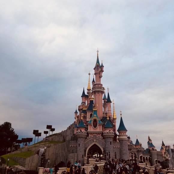 Meet your Posher, Melissa - Picture 1 of 1